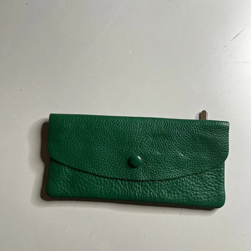 Pelletteria Veneta Venezia‎ Green Pebbled Leather Handmade Wallet Italy Snap Zip